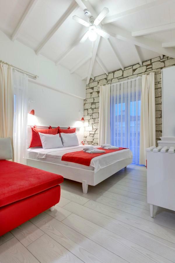 Alacati Villaperi Butik Otel Экстерьер фото